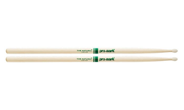 txr7an_main.jpg Palillo Promark Hickory Raw Natural 7A Punta Nylon Txr7An - Imagen 1