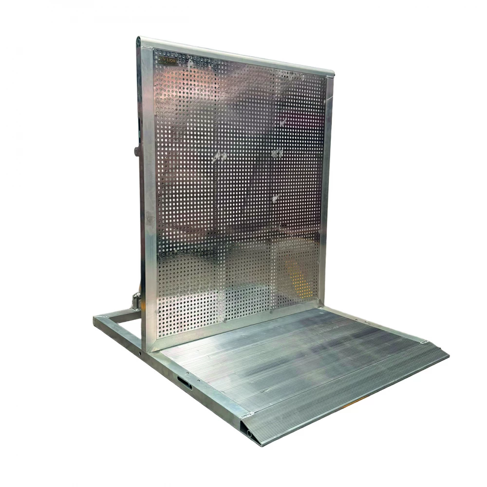 valla-al-plat-1000x1000-1.webp Valla Freestanding De Seguridad Para Eventos Con Placa Antideslizante Lion Support Valla-Al-Plat - Imagen 1